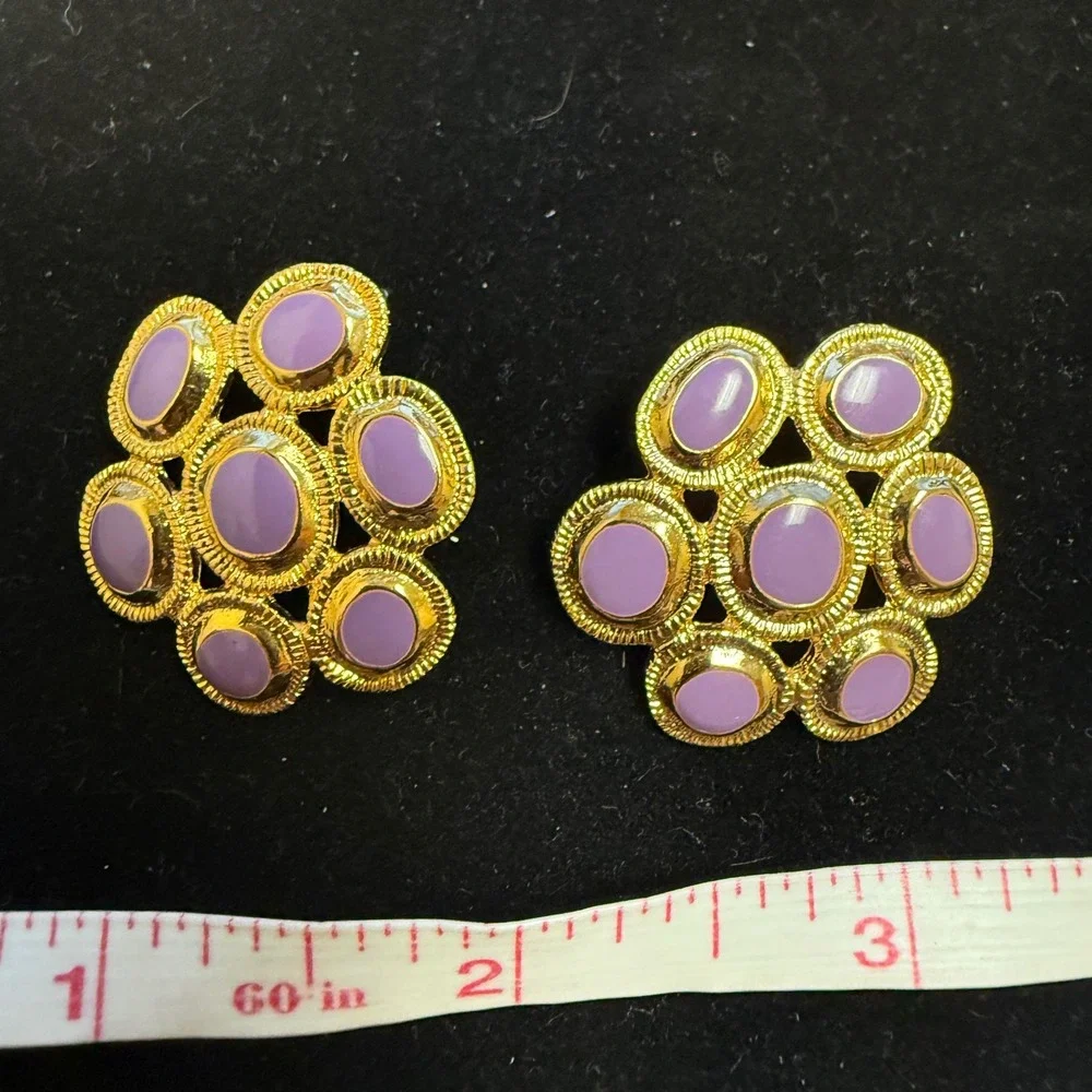 Vintage Gold Tone Purple Enamel Floral Cluster Statement Stud Earrings‎